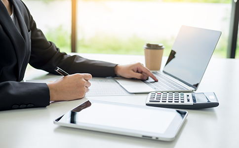 ?？谧再Y金變更的注意事項(xiàng)