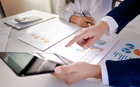 成立?？诜止厩暗臏?zhǔn)備工作