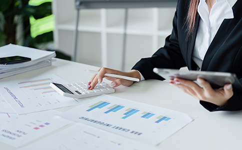 ?？诔霭嫖锝?jīng)營許可證申請所需材料