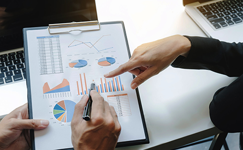 ?？谧?cè)酒店管理公司的必要條件