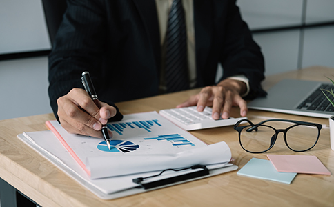 影響?？谏虡俗詴r間的主要因素