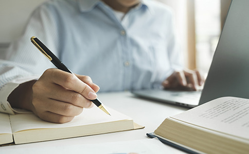 注冊(cè)?？谕赓Y公司的基本條件