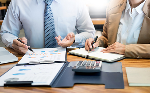 ?？诠煞莨咀缘馁M用