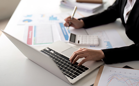 ?？谧?cè)電子商務(wù)公司所需資料