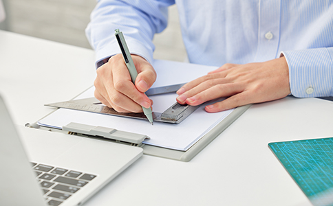 ?？诠咀缘某Ｒ妴栴}