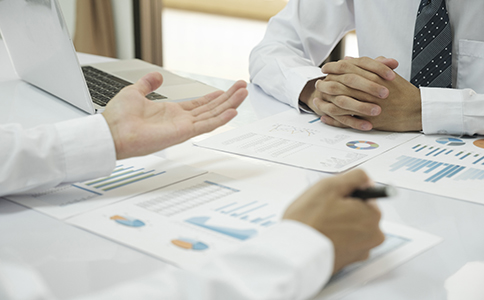 ?？谟耙暪咀?cè)要求